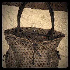 Signature Dooney n Bourke Canvas Tote Bag